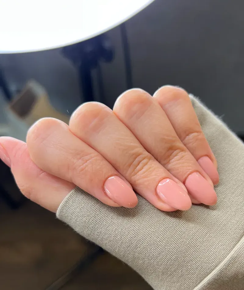 Neumodellage mit Gel (Natur) (inkl. Maniküre) München (Innenstadt am Stachus)